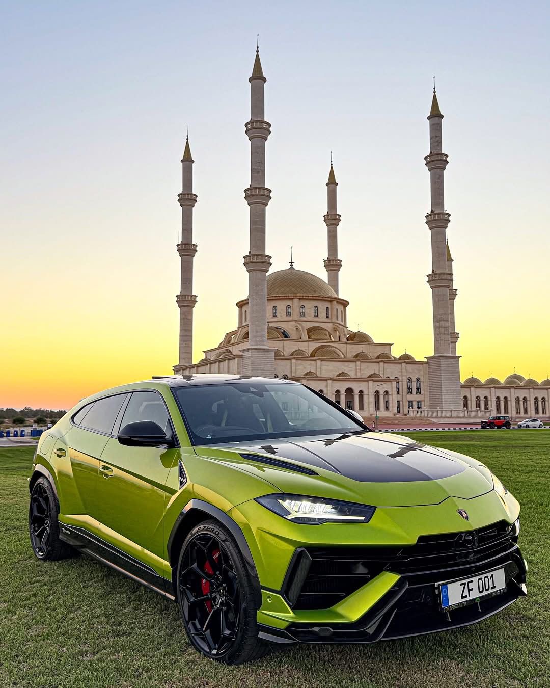Lamborghini 𝗨𝗿𝘂𝘀 𝗣𝗘𝗥𝗙𝗢𝗥𝗠𝗔𝗡𝗧𝗘 𝟲𝟬𝗧𝗛 𝗔𝗡𝗡𝗜𝗩𝗘𝗥𝗦𝗔𝗥𝗬 𝗘𝗗𝗜𝗧𝗜𝗢𝗡   𝟲𝟲𝟬𝗵𝗽   𝟰.𝟬 𝗩𝟴 𝗕𝗶𝗧𝘂𝗿𝗯𝗼 𝗦 𝗔𝘂𝘁𝗼 𝟰𝗪𝗗 